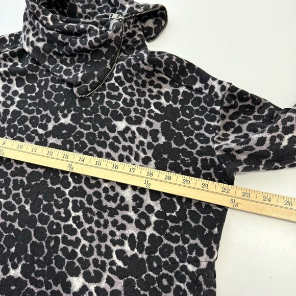 Soft Surroundings Women’s XS Felina Leopard Print Zip Turtle Neck Tunic Sweater - Picture 12 of 15